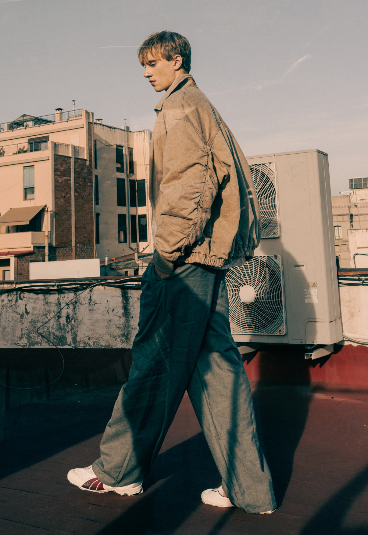Theroom Herdes magazine look 2