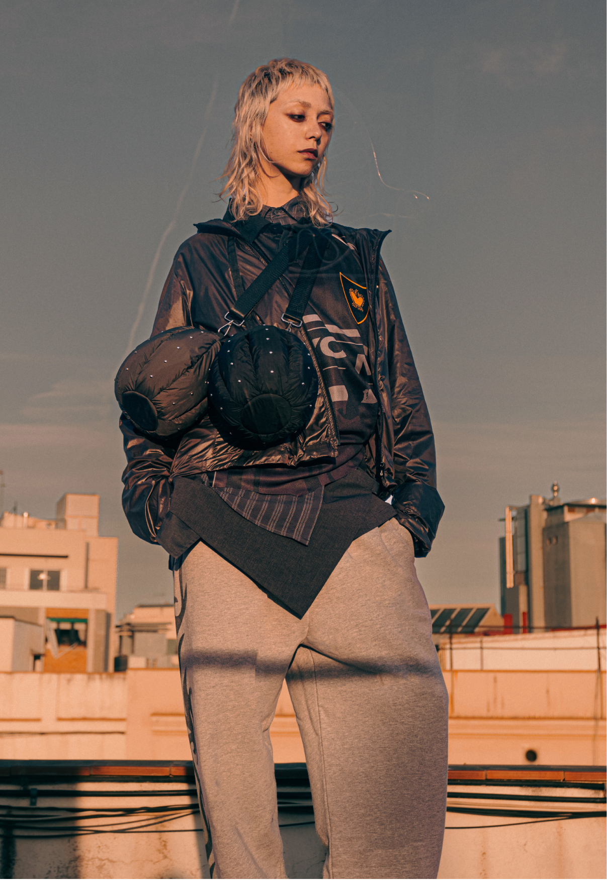 Theroom Herdes magazine look 4
