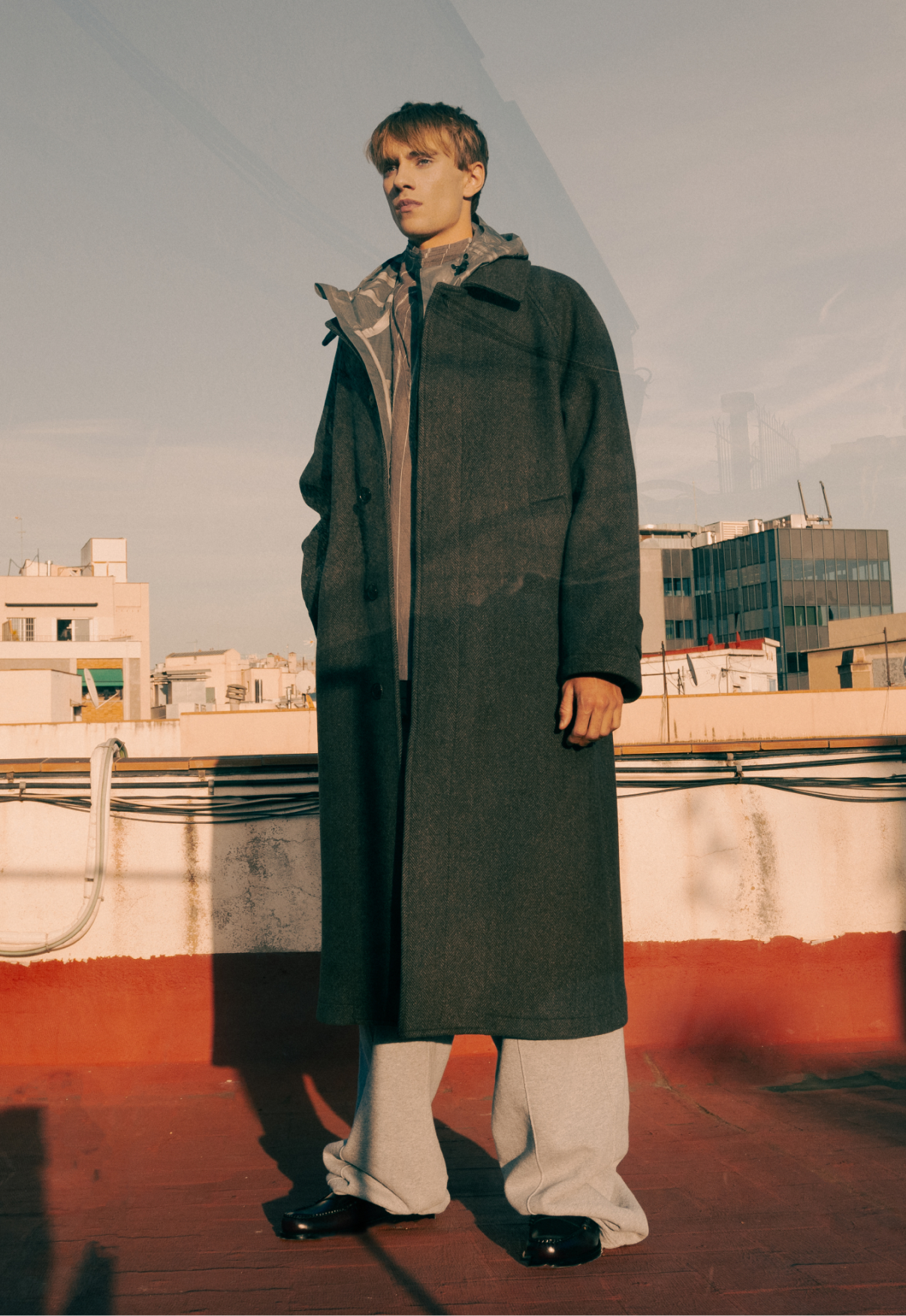 Theroom Herdes magazine look 5