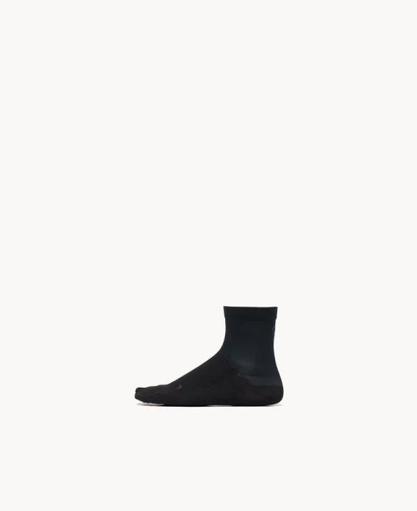 GOLDWIN Paper Fiber Tabi Quarter Socks Black